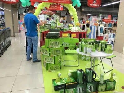 行在新疆(23)|石油產業下滑,油城克拉瑪依化妝品市場遭遇考驗